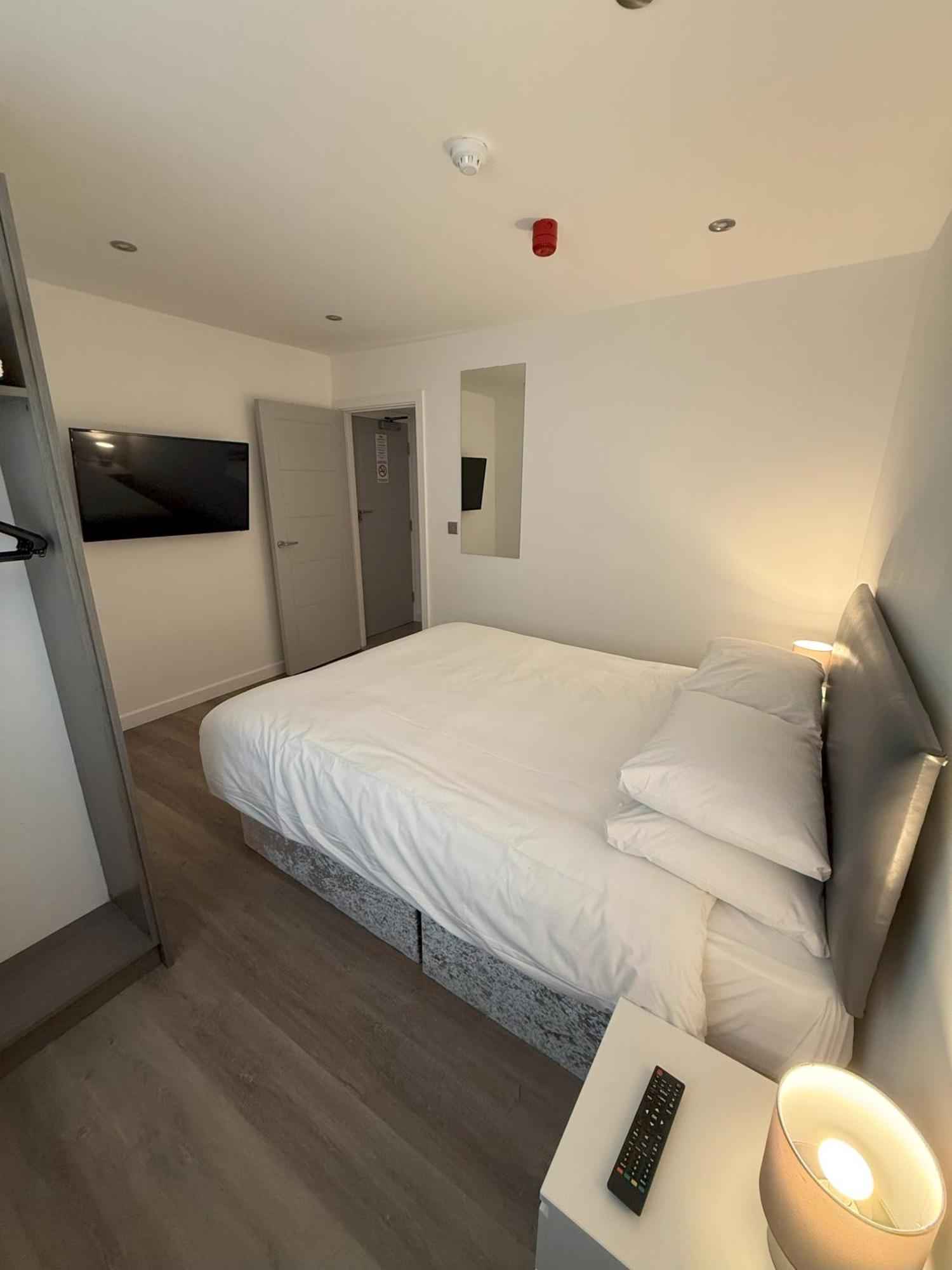 Coastal Plaza Hotel Блекпул Екстериор снимка